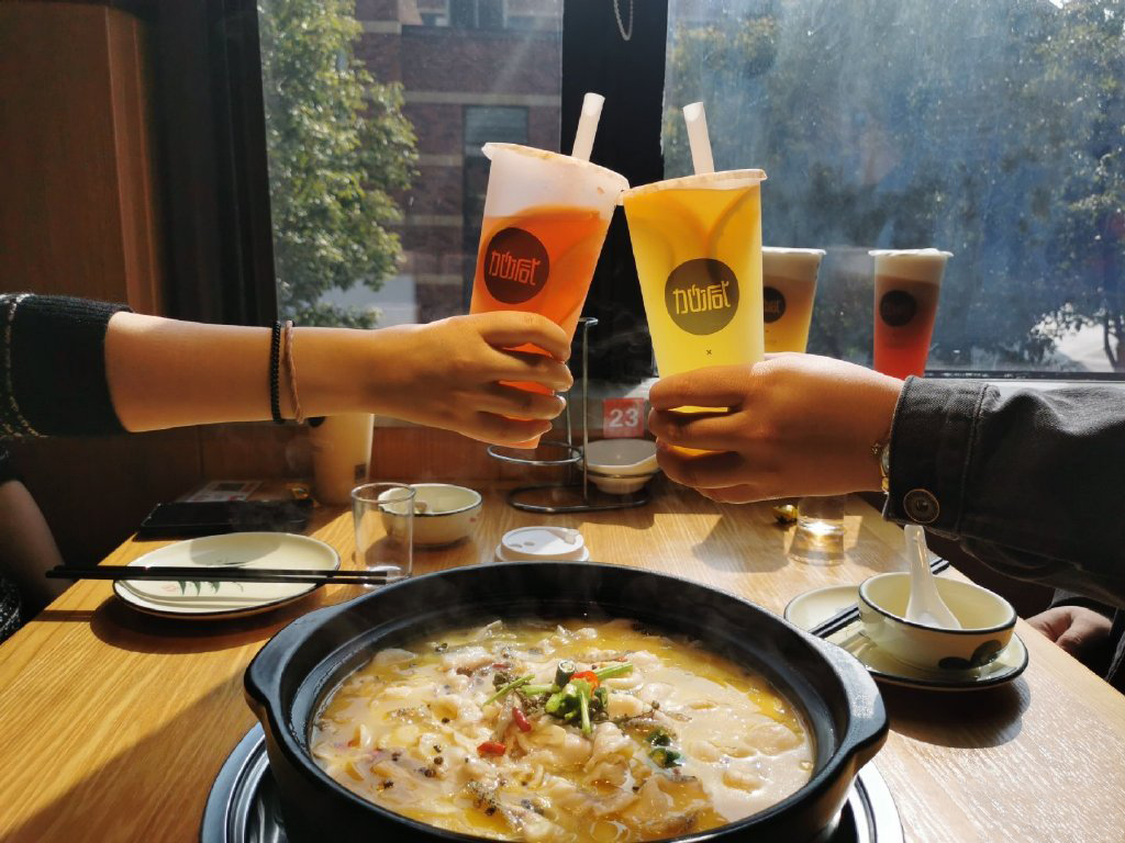 Ag亚洲集团茶饮：奶茶旺季来临在即，现在开店是否还来得及